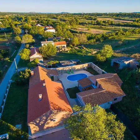 Villa Kuca Za Odmor Maslina